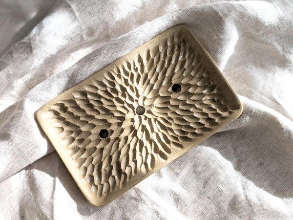 Carved Ceramic Large Soap Dish KATIEBCERAMICS
