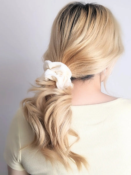 Plastic-Free Cotton Hair Scrunchies J U T U R N A