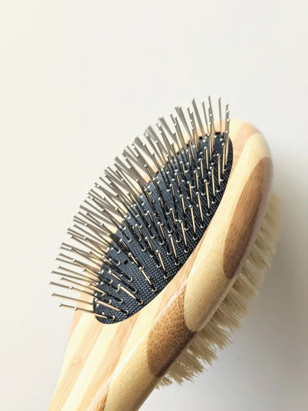 Plastic-Free Vegan Pet Brush J U T U R N A
