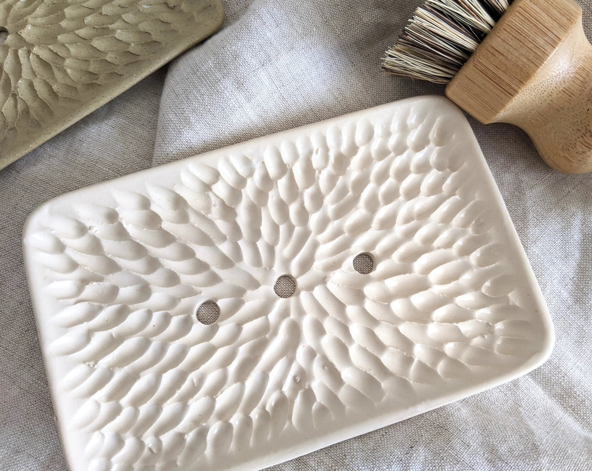 Carved Ceramic Large Soap Dish KATIEBCERAMICS
