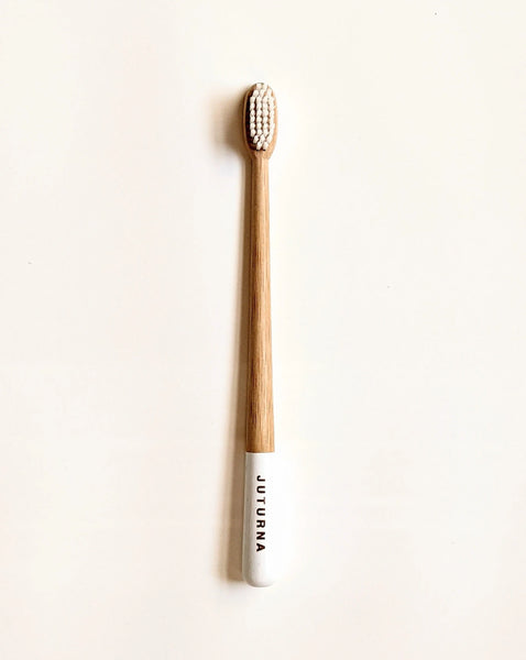 Organic Biobased Bamboo Toothbrush J U T U R N A
