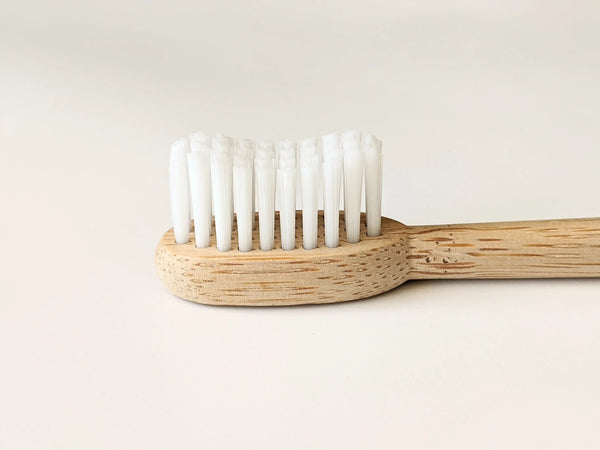Organic Biobased Bamboo Toothbrush J U T U R N A